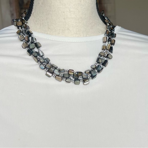 Abalone shell necklace, 3 strand alone or with tassel pendant- jewelry - Picture 4 of 16